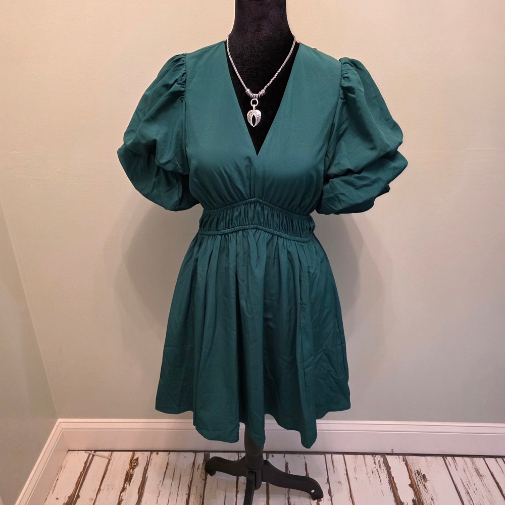 Entro Green Puff Sleeve Smocked Waist V-Neck Mini Dress Small NWT